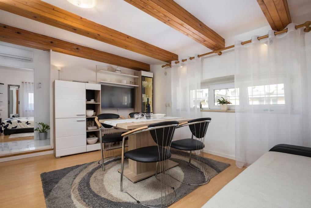 Apartment Arena Akvileja PUY 외부 사진
